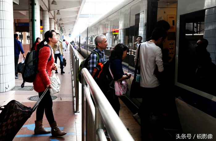 火车运输常识大全,火车乘车流程跟高铁一样吗