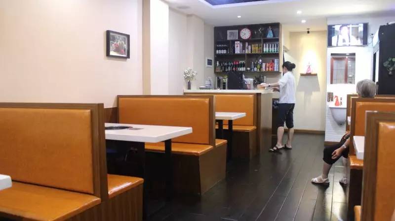 宜宾东街二楼烤肉店在哪里,宜宾半岛大院附近的烤肉店