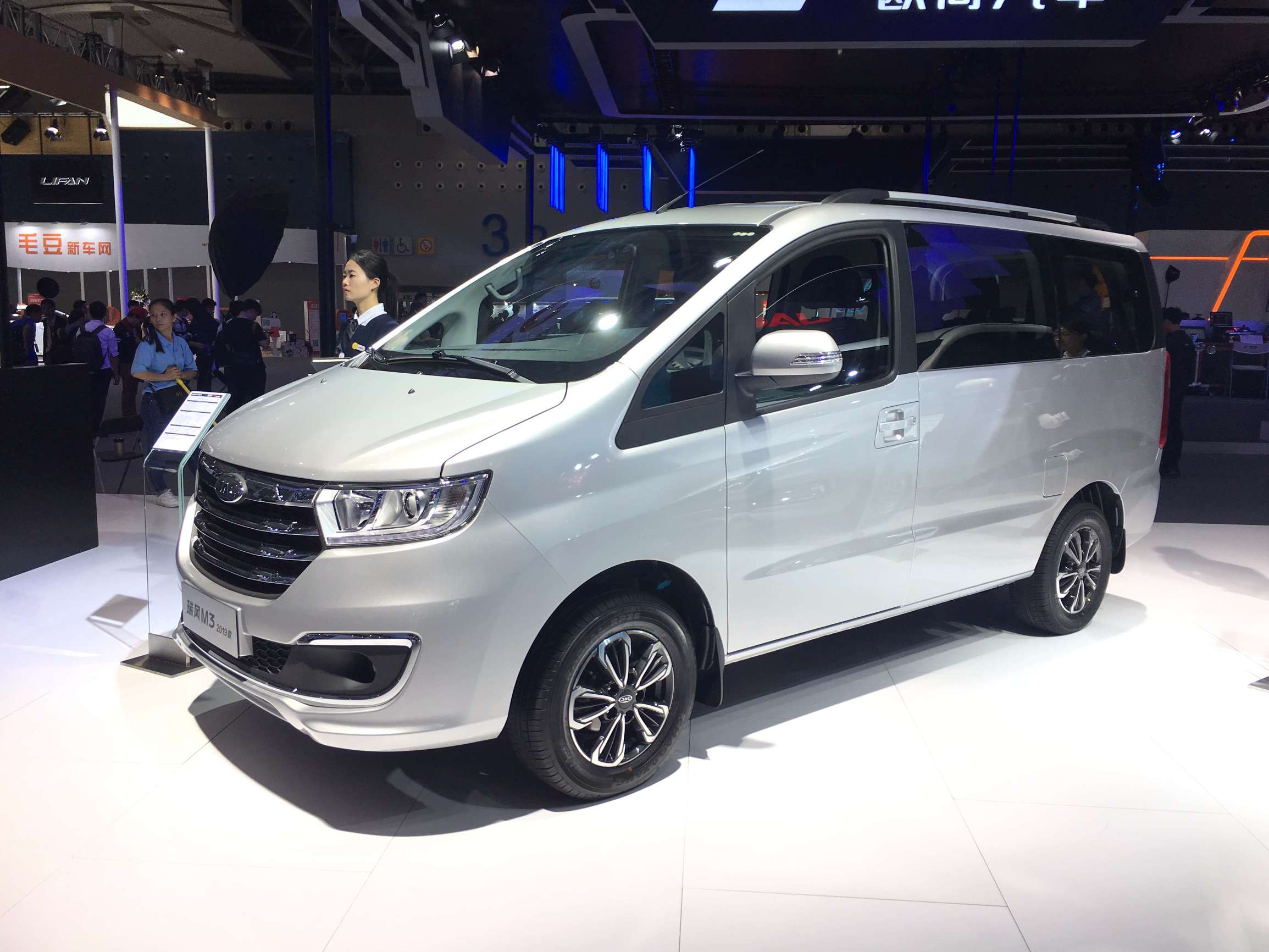 共享出行经济大势向好，瑞风M4网约版驱动出行新变革