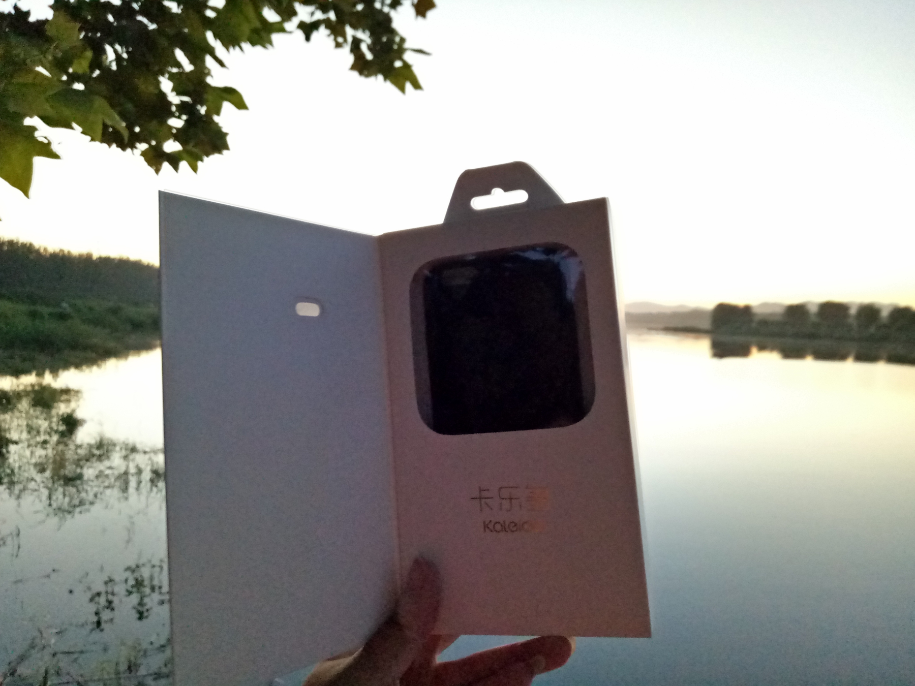 能插电话卡的手机壳,能卡手机的手机壳