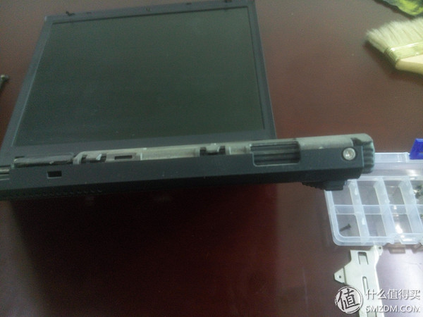 ibmt61笔记本拆机换固态硬盘,ibmt60拆机清灰教程