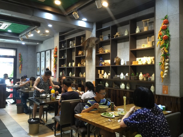 满大街牛肉面哪家最好,满街香重庆小面