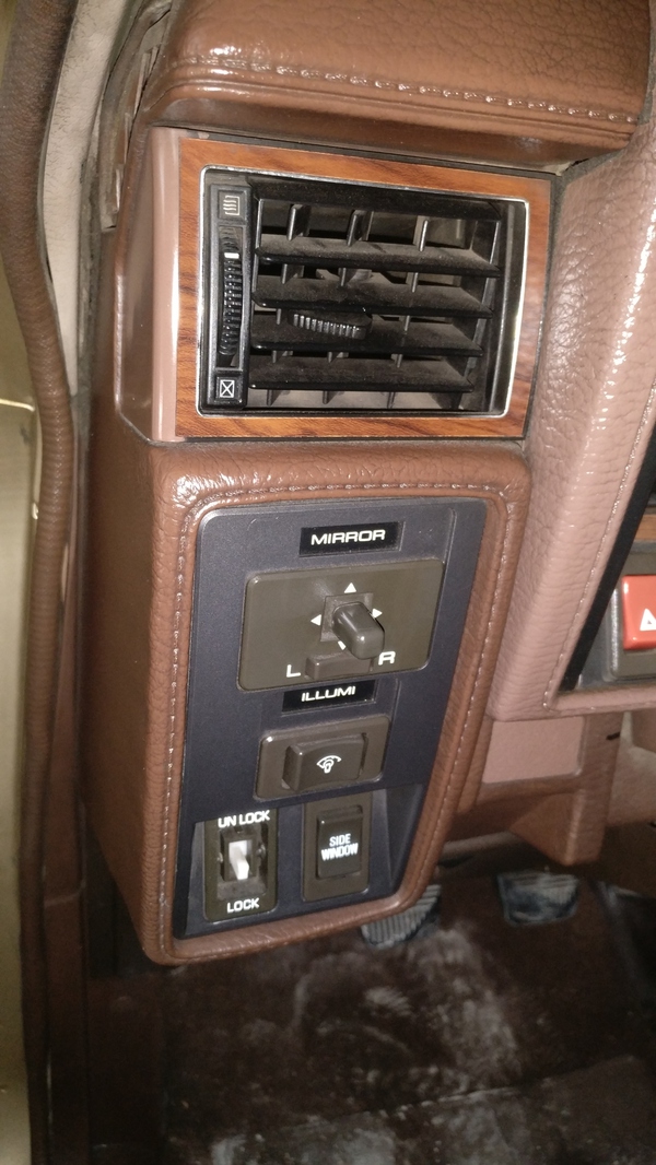 日产公爵王2015款旗舰,一代经典日产公爵王