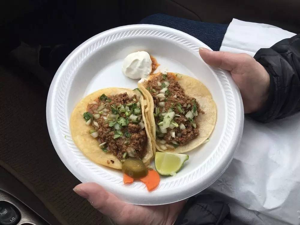在美国吃墨西哥卷饼 (美国最好吃的墨西哥州美食)