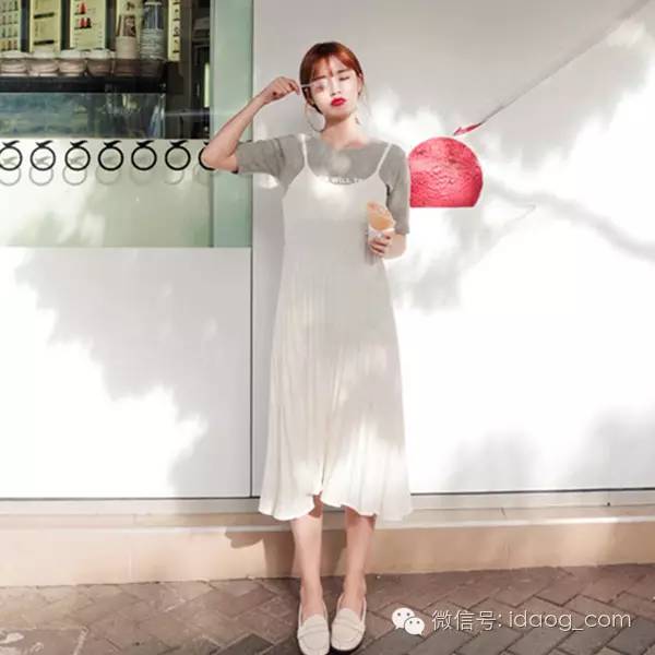 鍒濈鏄剧槮濂楄濂虫,鍒濈鐢熸棩缁濈編濂楄