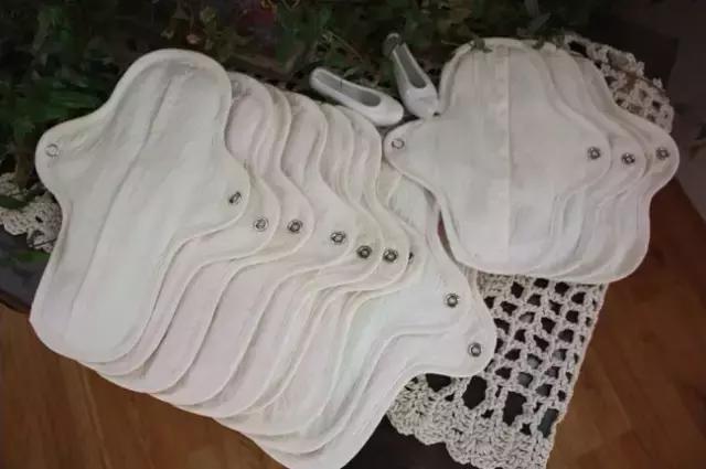 卫生巾福利独立包装,女生专属大礼包卫生巾