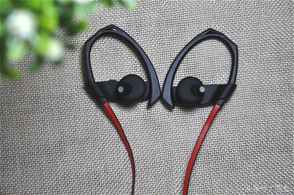 香港品牌，不容小觑——评米粒蓝牙运动耳机S1