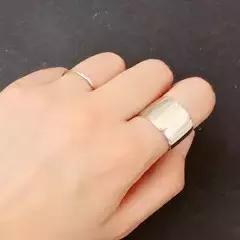 极简轻奢装饰品,饰品极简高级