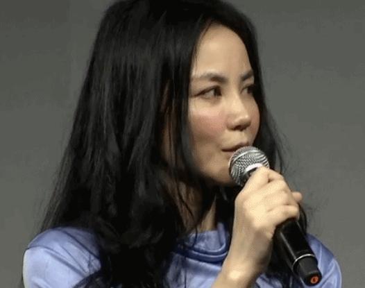 王菲为什么活得那么潇洒,王菲活得像少女一样