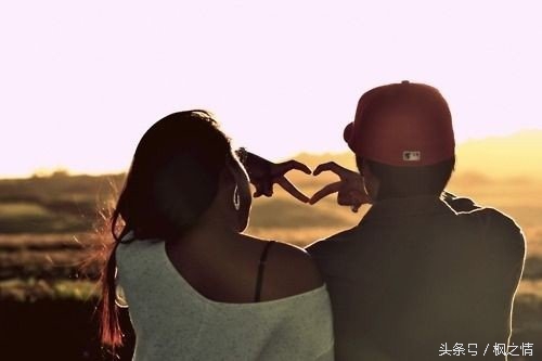 一句触动人心的话爱情,触动人心的话爱情语录