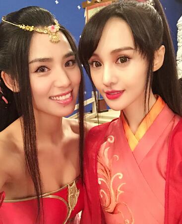 刚出道就引来众网友的怒骂？还要打她