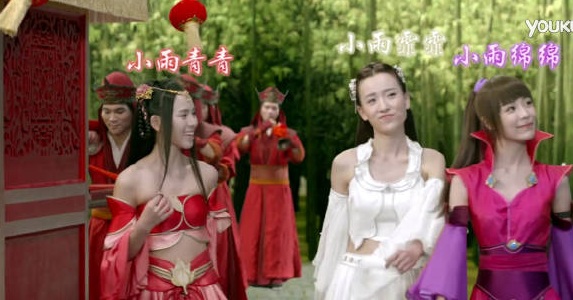 刚出道就引来众网友的怒骂？还要打她