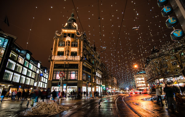 人气爆棚国际购物中心,年轻人必去的购物中心