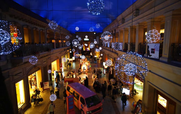 人气爆棚国际购物中心,年轻人必去的购物中心