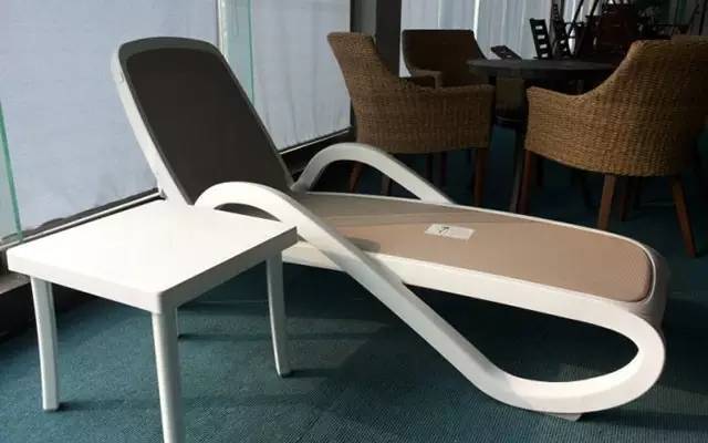 沙滩椅能够躺,海滩椅和桌好收纳