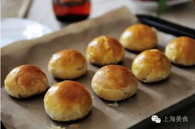 上海本地人吃的鲜肉月饼,上海这些老字号里的鲜肉月饼