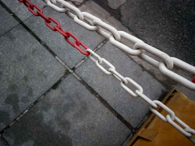 手机好不好用只看配置吗,朵唯a8手机换一个内屏多少钱