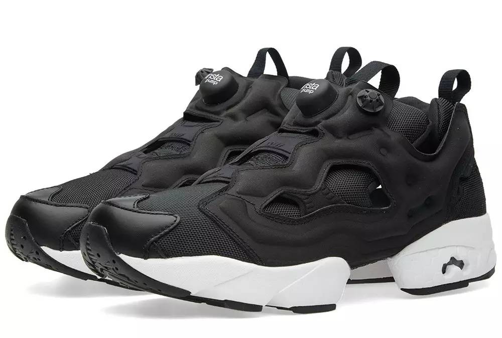 yeezy和nmd哪个舒服,yeezy会不会走nmd的老路