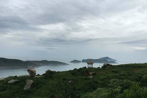 一座岛屿一片海,茫茫大海一座岛