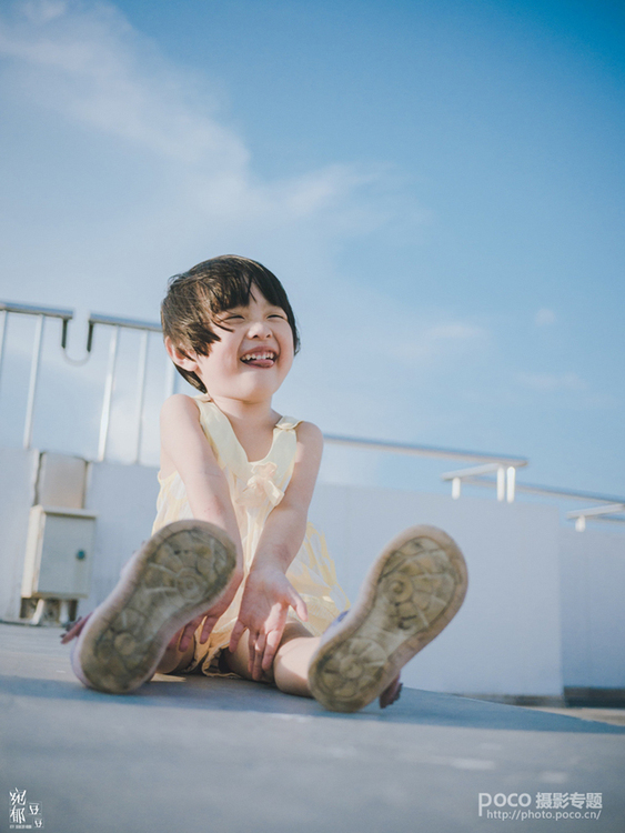 每个妈妈都是孩子的专属摄影师,每个妈妈都是孩子的摄影师