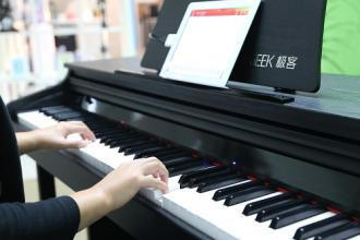 买哪些书能够让书房逼格高一点,轻奢风书房多功能