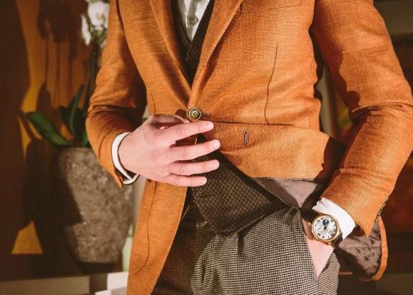 时刻美手表表带怎么调节松紧,手表表带注意事项