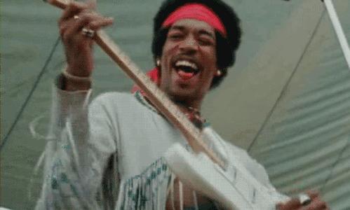 他是能唤醒吉他灵魂的传奇吉他手，46年前，他杀死了吉他和自己