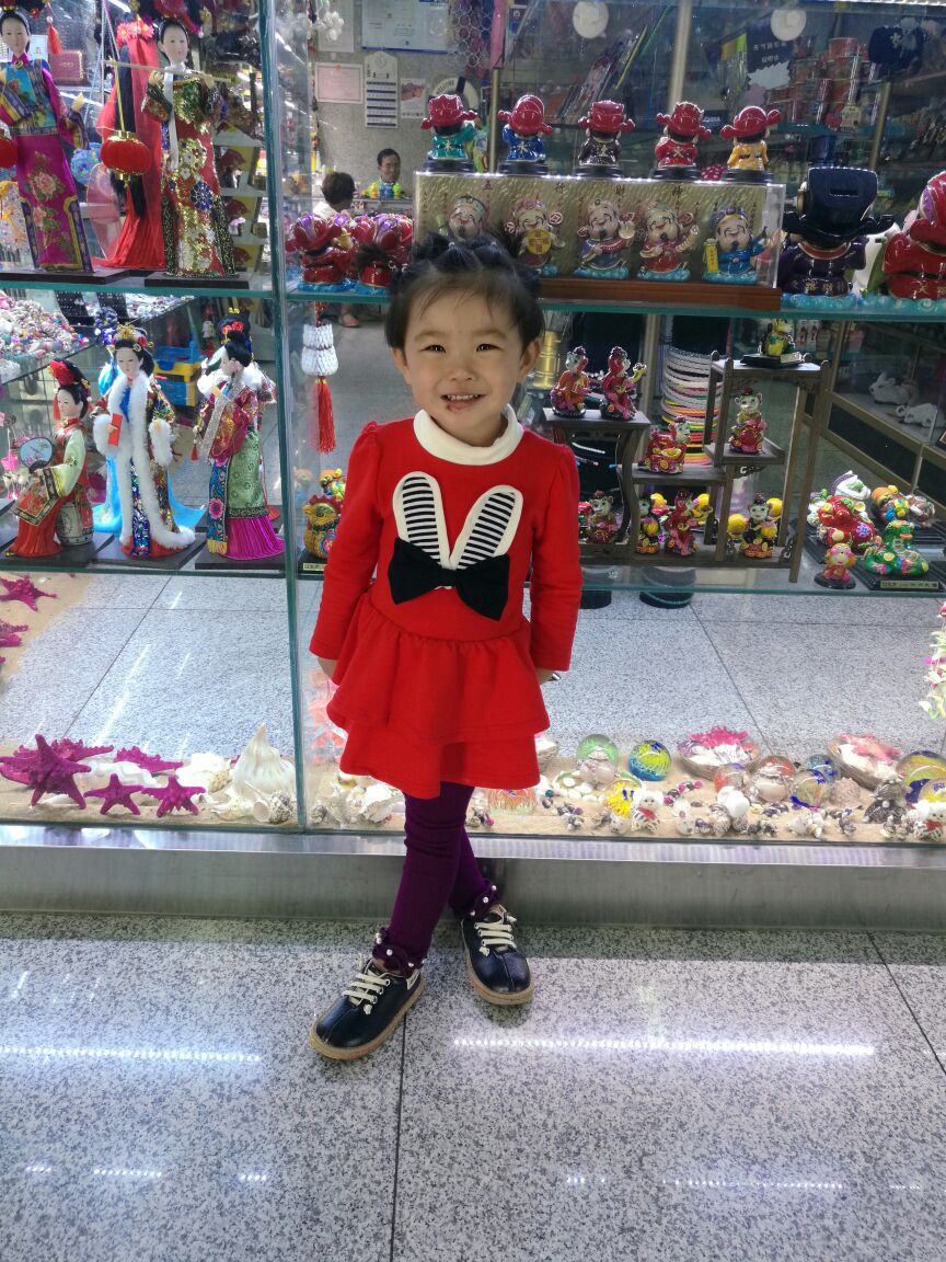 宝宝现在出门穿什么鞋,休闲潮鞋儿童穿什么好一点