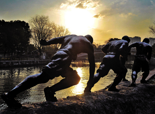 三十年代京杭大运河的纤夫,古代京杭大运河漕运纤夫