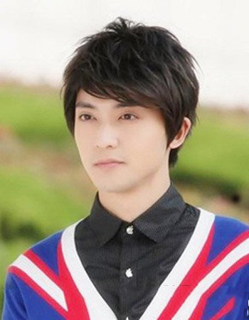 男生发型推荐清爽短发烫发,男生中短发烫发发型推荐