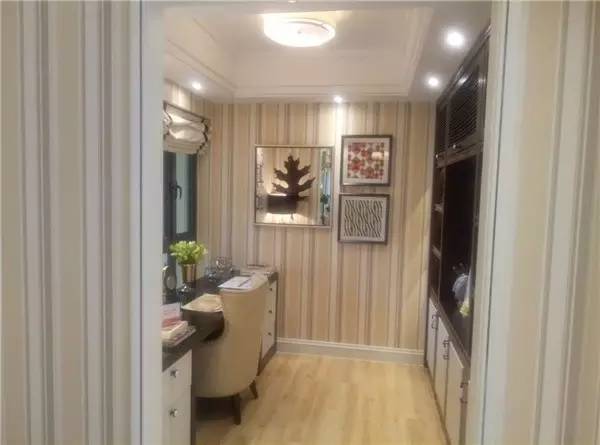 毗邻万达却难掩容积率过高之痛，“接盘侠”保利的心语几人能懂？