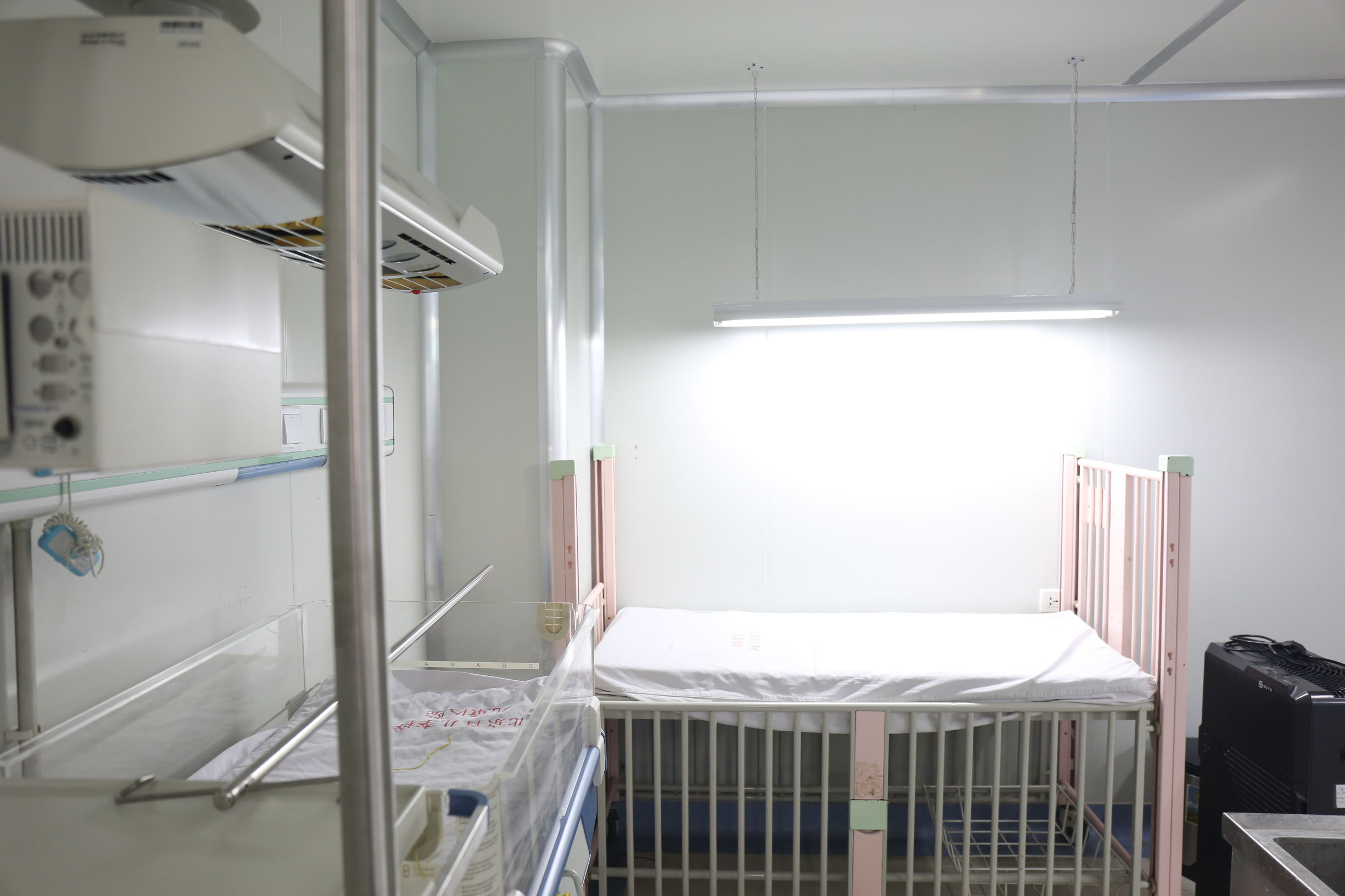 有谁在院里？病房请求支援——首儿李桥儿童医院新生儿病房