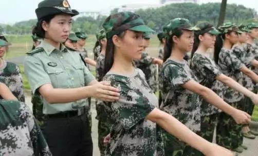 军训皮肤晒伤起皮了怎么办,军训皮肤晒伤怎么补救最快