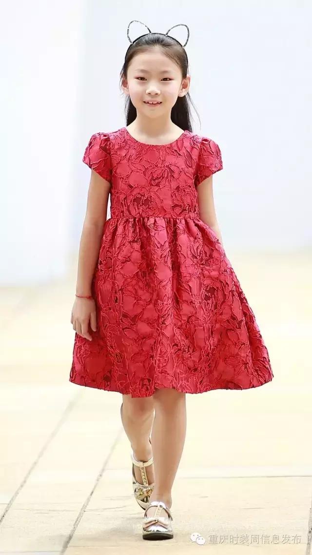 新蒙迪欧重庆时装周：携手重庆时装周捕捉童趣之美