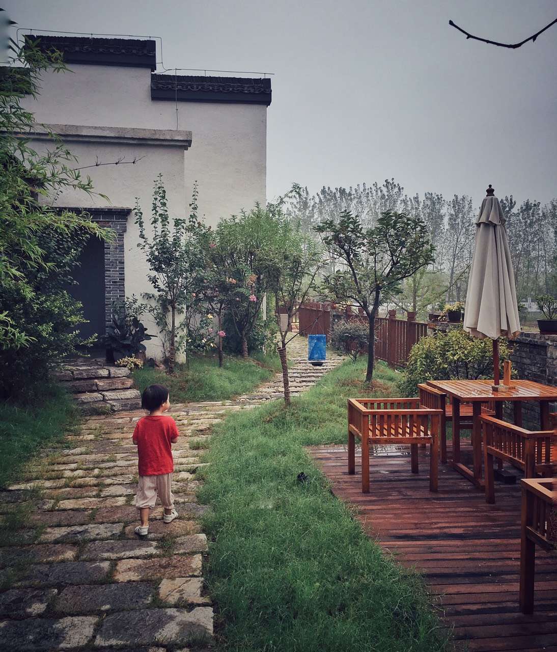 放慢脚步，带孩子住一晚农庄，骑一会儿马