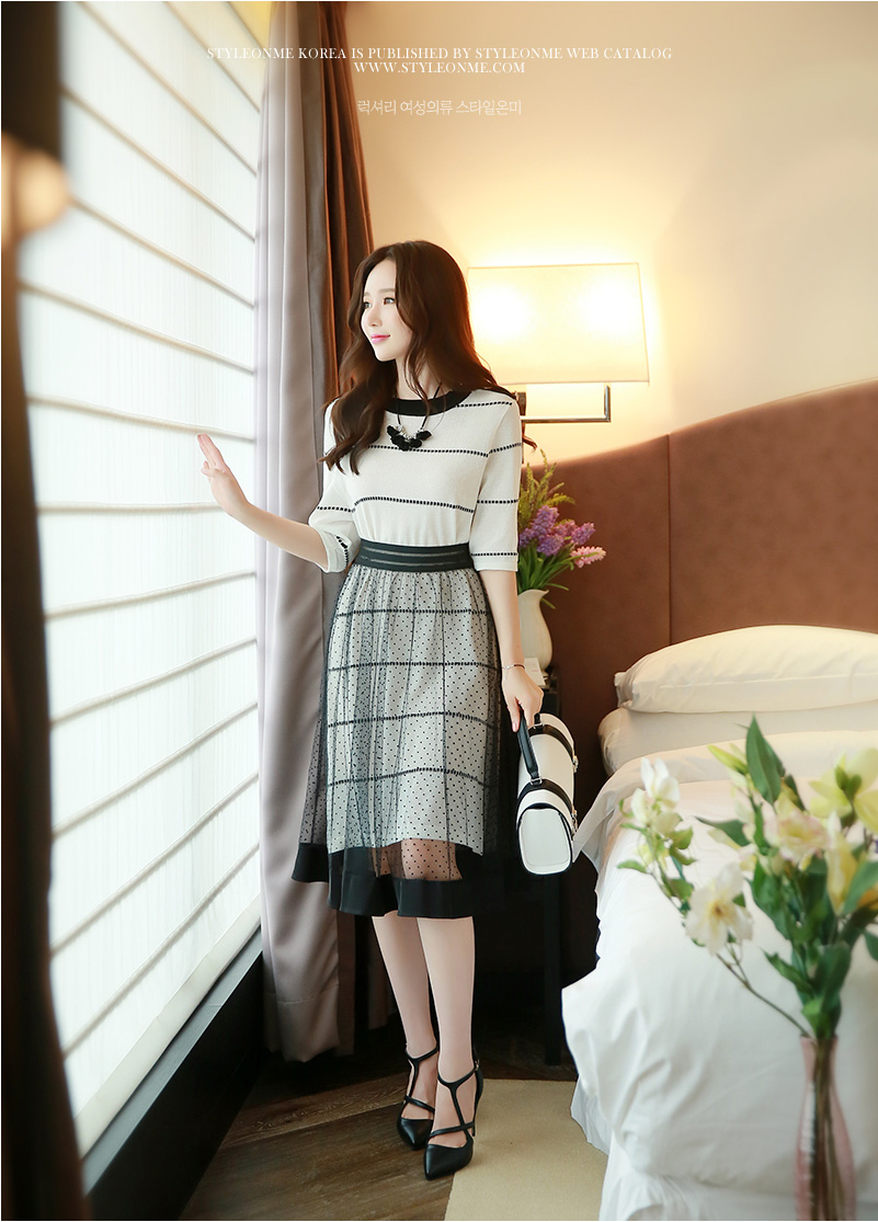 温婉优雅的气质显窈窕身姿,气质优雅美丽动人更迷人