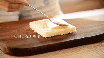 香蕉的三种做法,香蕉的正确打开方法