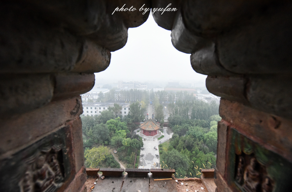 埃菲尔铁塔才区区百年，开封铁塔已矗立千年