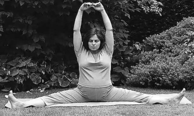 孕妇晚期瑜伽操60分钟完全版,初学孕妇瑜伽视频教程