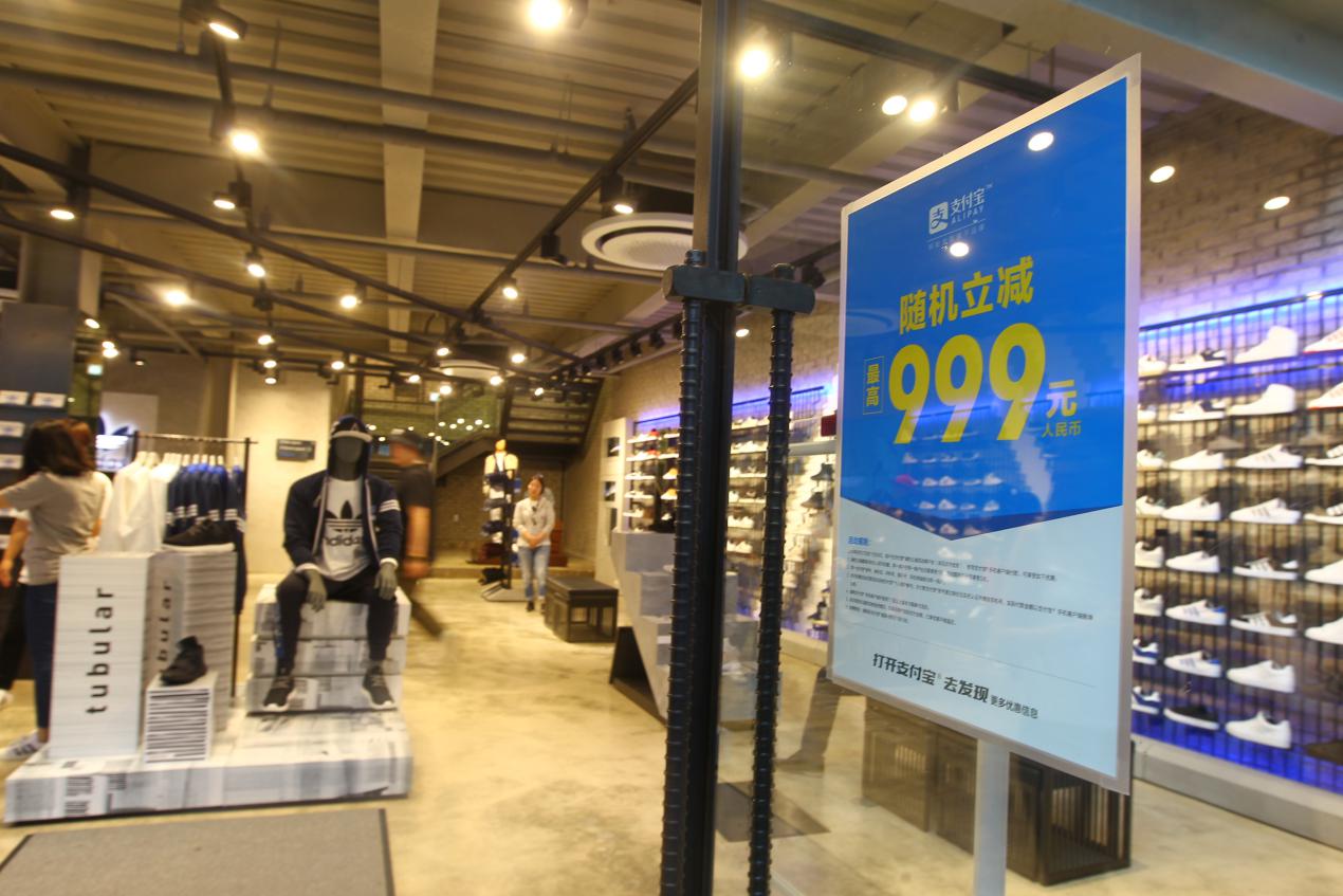 去韩国除了用现金还能够怎么支付,韩国机场能够用支付宝兑换外币吗