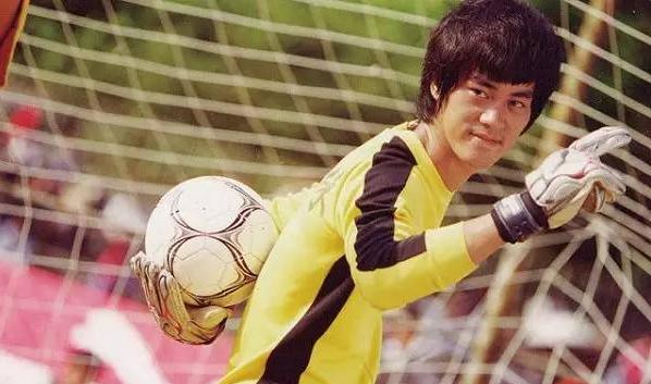 布冯和诺伊尔谁才是世界第一门将,最新赛季世界最强门将排行榜前十