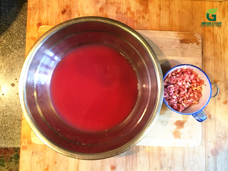 石榴怎么才能完全的剥开呢,石榴剥开技巧