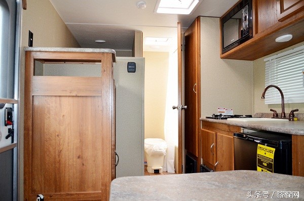 捷途旅行者能够拖挂的房车,牧牛笛极途升顶拖挂房车