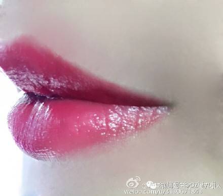 到底娱记的朋友圈流行什么口红？明星身边人的时尚密码