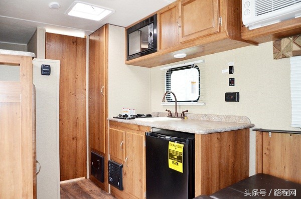 捷途旅行者能够拖挂的房车,牧牛笛极途升顶拖挂房车