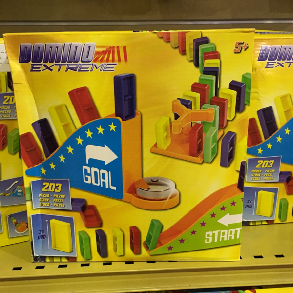 家记忆|迪拜MALL在孩子眼里的豪华：一望无际的玩具世界啊