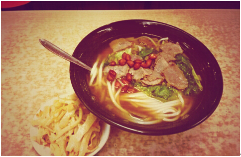 记录农村女孩出来打工的十年,记录创业女人的真实生活