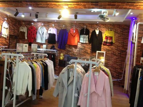 记录农村女孩出来打工的十年,记录创业女人的真实生活