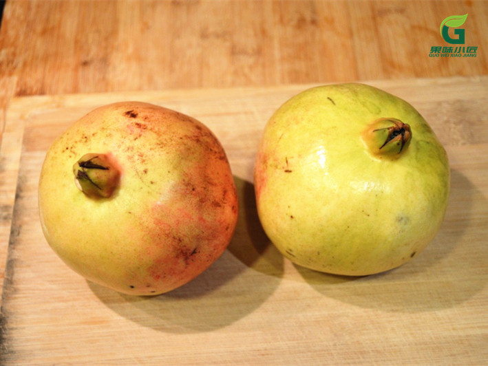 石榴怎么才能完全的剥开呢,石榴剥开技巧