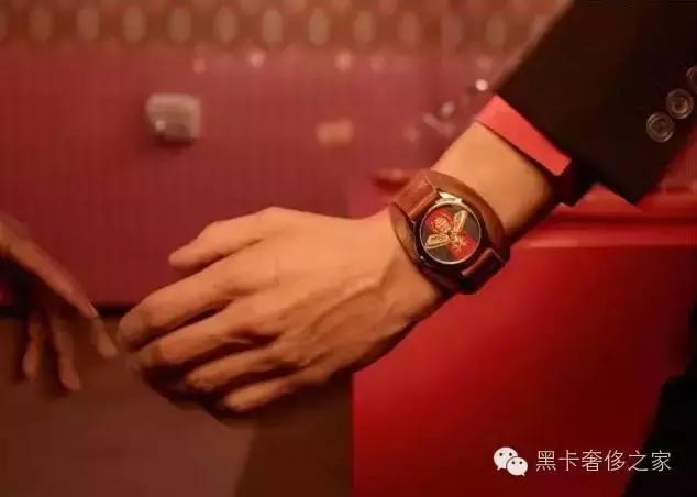 戴了玉镯还能戴什么,戴了手环还能够戴什么